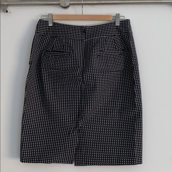 Banana Republic Sloan Pencil Skirt - Picture 2 of 4